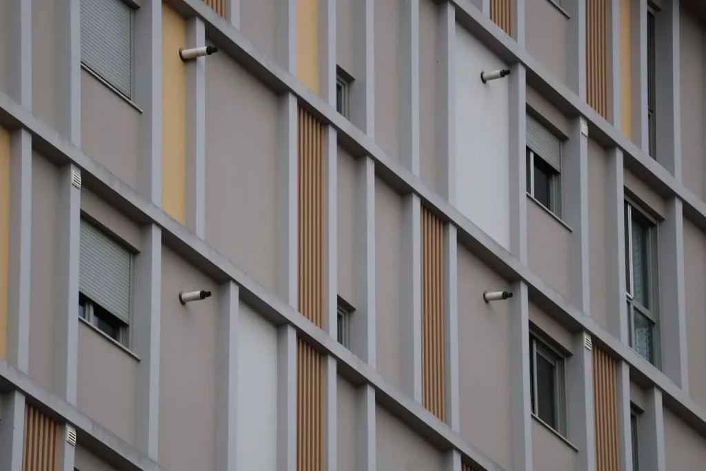 Building facade with a pattern of windows